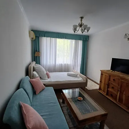 Wild Cherry 2 Bedroom Economy-3 Апартаменты